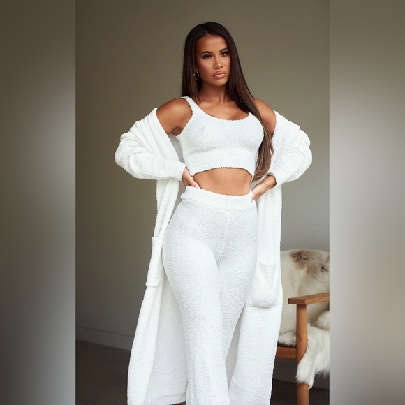 Cream Chenille Cardigan, Crop Top & Pants Set☁️ - Picture 3 of 14